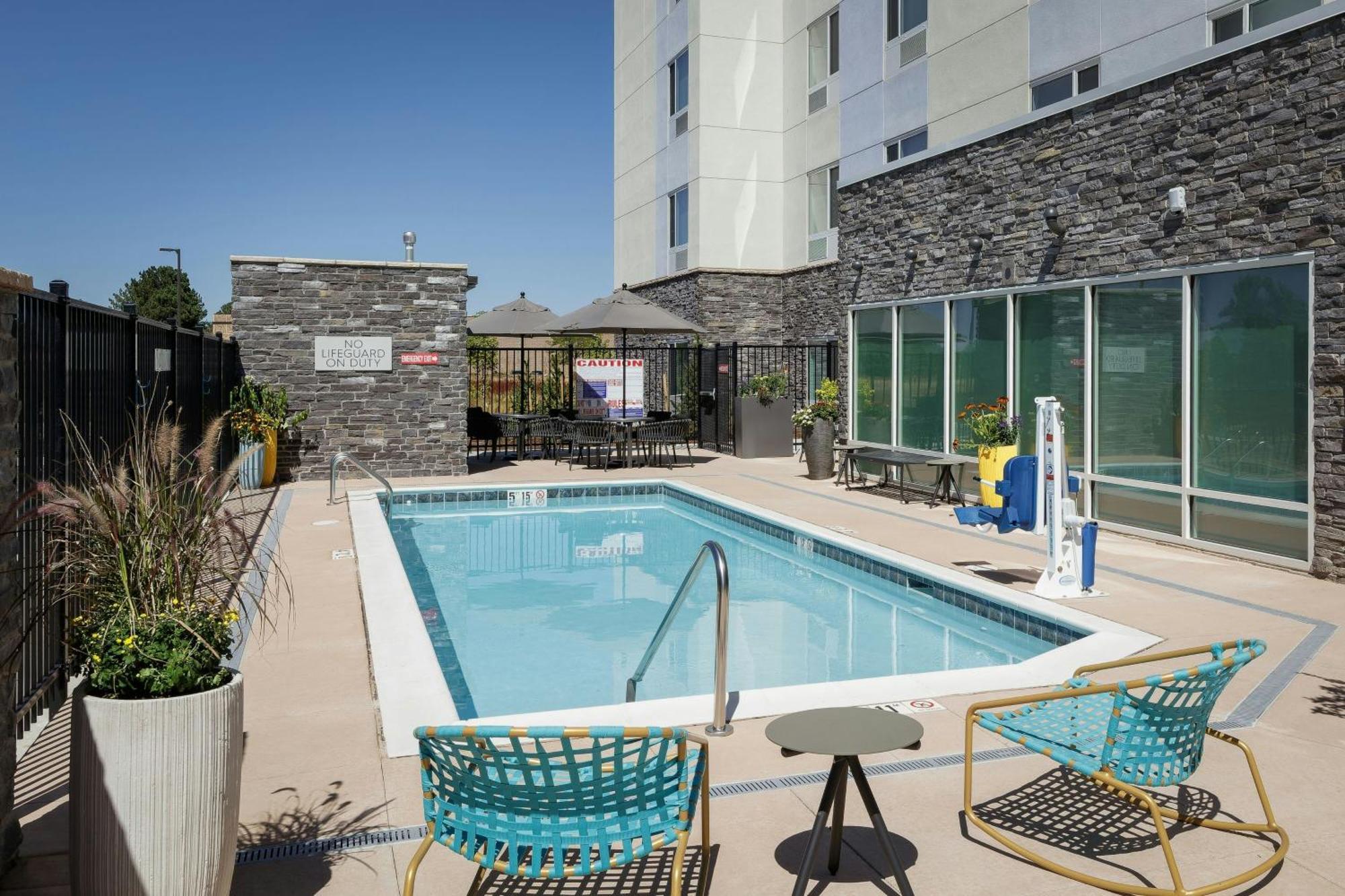 Towneplace Suites By Marriott Denver North Thornton Exterior photo